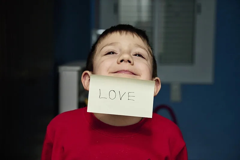 人類胚胎干細(xì)胞治療自閉癥：系列病例