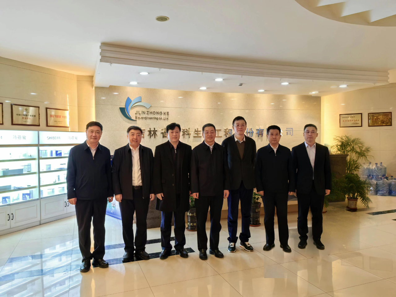 長春市委副書記、市長王子聯(lián)到公司調(diào)研指導工作 長春市委副書記、市長王子聯(lián)到公司調(diào)研指導工作