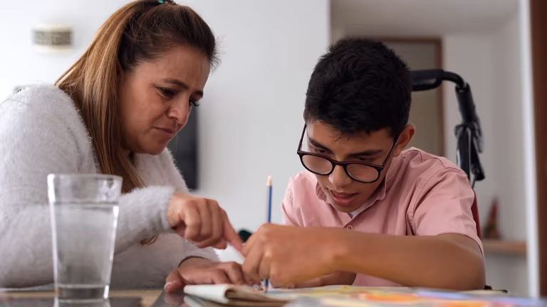 4位腦癱患兒家長親述：干細胞治療后的真實改變與心路歷程