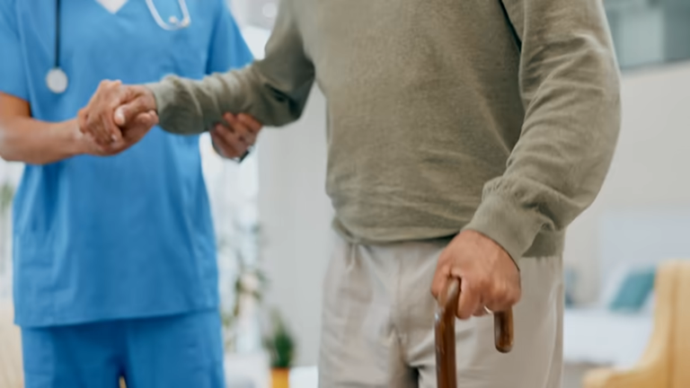 干細胞治療帕金森病是騙局嗎?2025最新進展與避坑指南 干細胞治療帕金森病是騙局嗎?2025最新進展與避坑指南